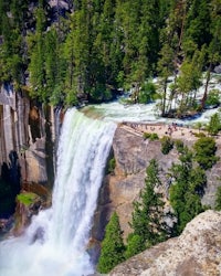 yosemite falls in california