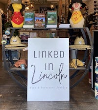 a sign that says linked in lincoln