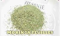 moringa feuilles in a white bowl with the text moringa feuilles