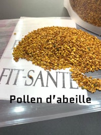 a bag of seeds with the words pollen d'abeille