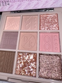 dk eyeshadow palette in pink and gold